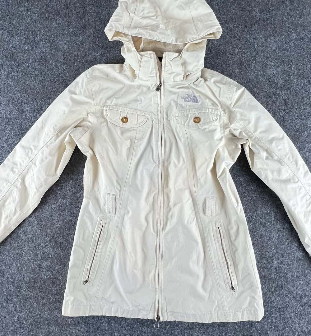 The North Face Hyvent Hooded Rain Jacket Cream White